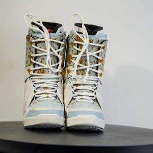 ThirtyTwo Womens Lashed Melancon 20 825000198155 Blue White Snowboard Boots 6.5W